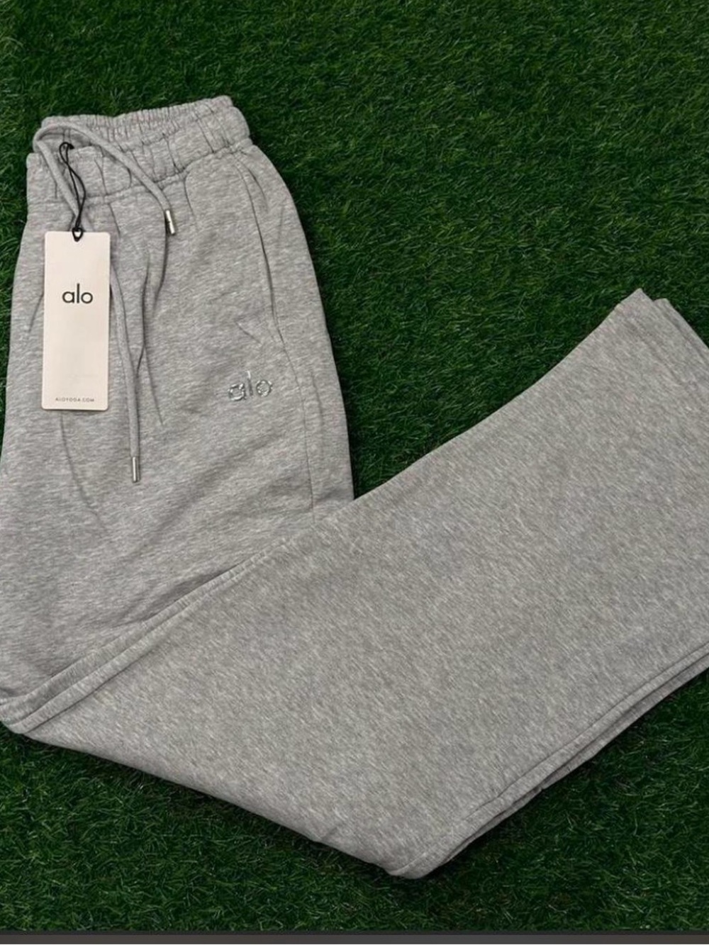 ALO Yoga men Light Gray Joggers - Cozy Everyday Sweatpants